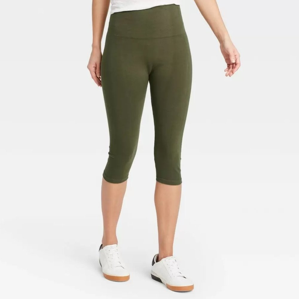 New! A New Day Cotton Blend High Waisted Capri Seamless Leggings Olive Green